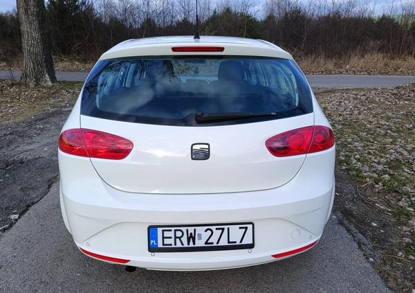 Seat Leon cena 17900 przebieg: 338500, rok produkcji 2010 z Łomianki małe 121